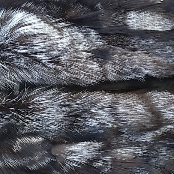 Vince Silver Fox Fur Jacket Medium - Picture 2 of 6